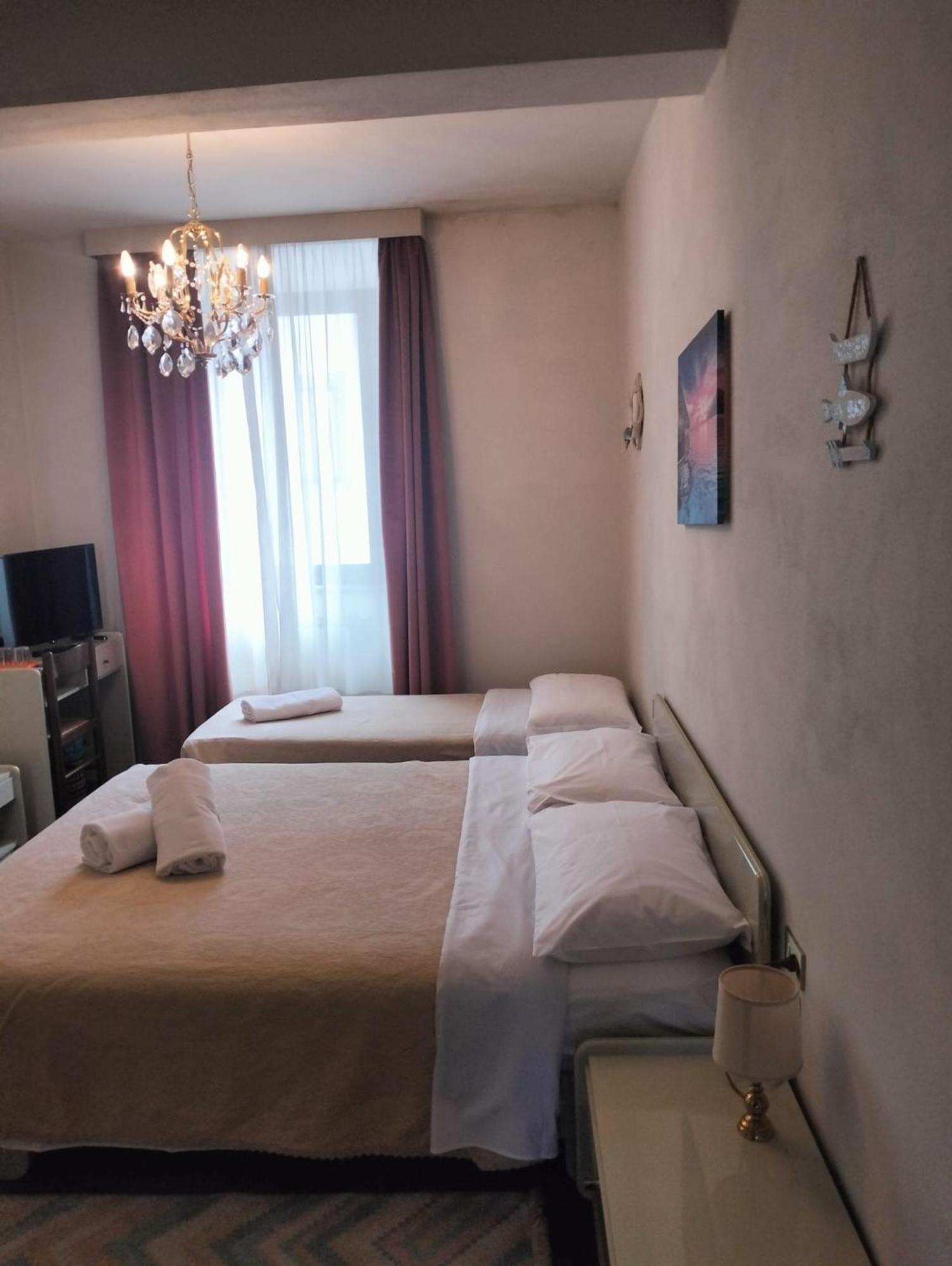 Hotel La Grotta San Michele Montevettolini Exteriér fotografie